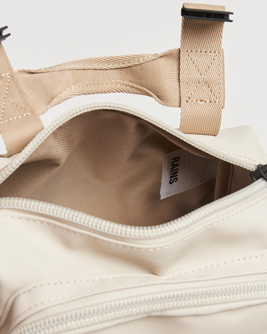 Homme | RAINS Trail Crossbody Bag Dune | RAINS | Trail Crossbody Bag Dune