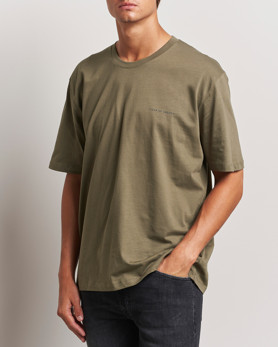 Homme | T-shirts | Tiger of Sweden | Pro Cotton Logo T-Shirt October Sage