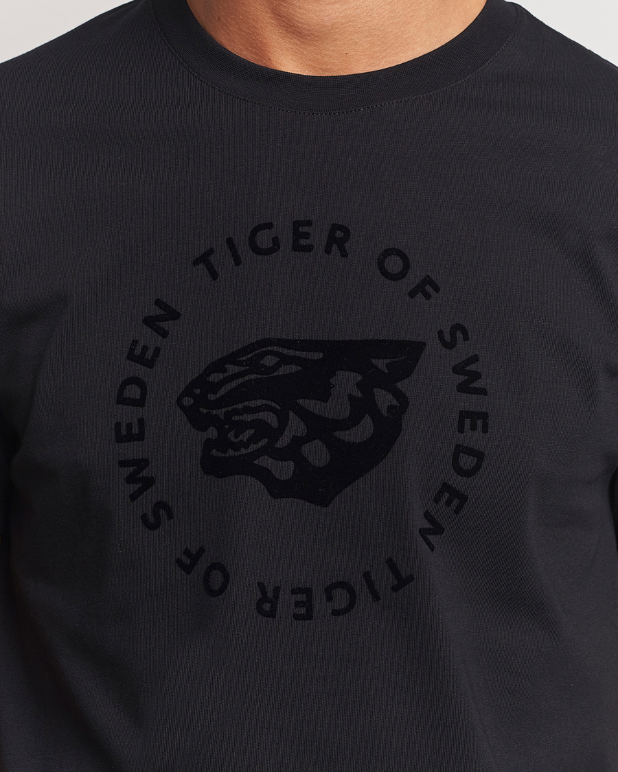 Homme | T-shirts | Tiger of Sweden | Dillan Logo Crew Neck T-Shirt Black