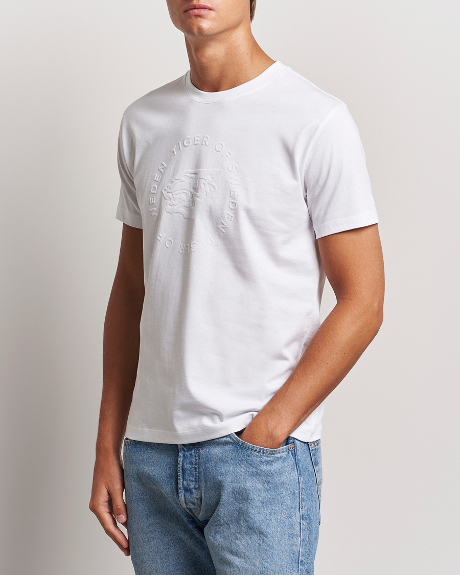Homme | T-shirts | Tiger of Sweden | Dillan Logo Crew Neck T-Shirt Pure White