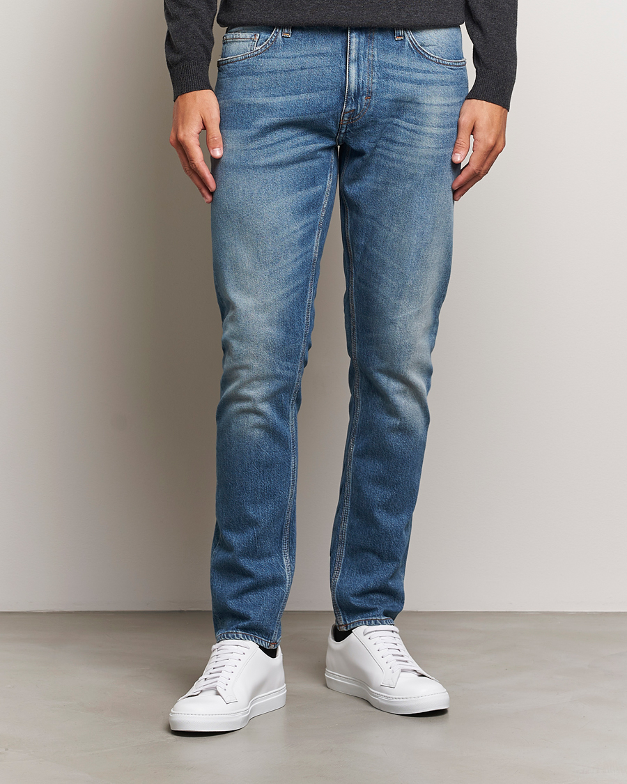 Homme | Jeans | Tiger of Sweden | Pistolero Stretch Cotton Jeans Medium Blue