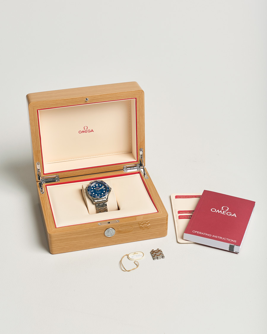 Homme | Omega Pre-Owned Seamaster Diver 300M 210.30.42.20.03.001 Silver | Omega Pre-Owned | Seamaster Diver 300M 210.30.42.20.03.001 Silver