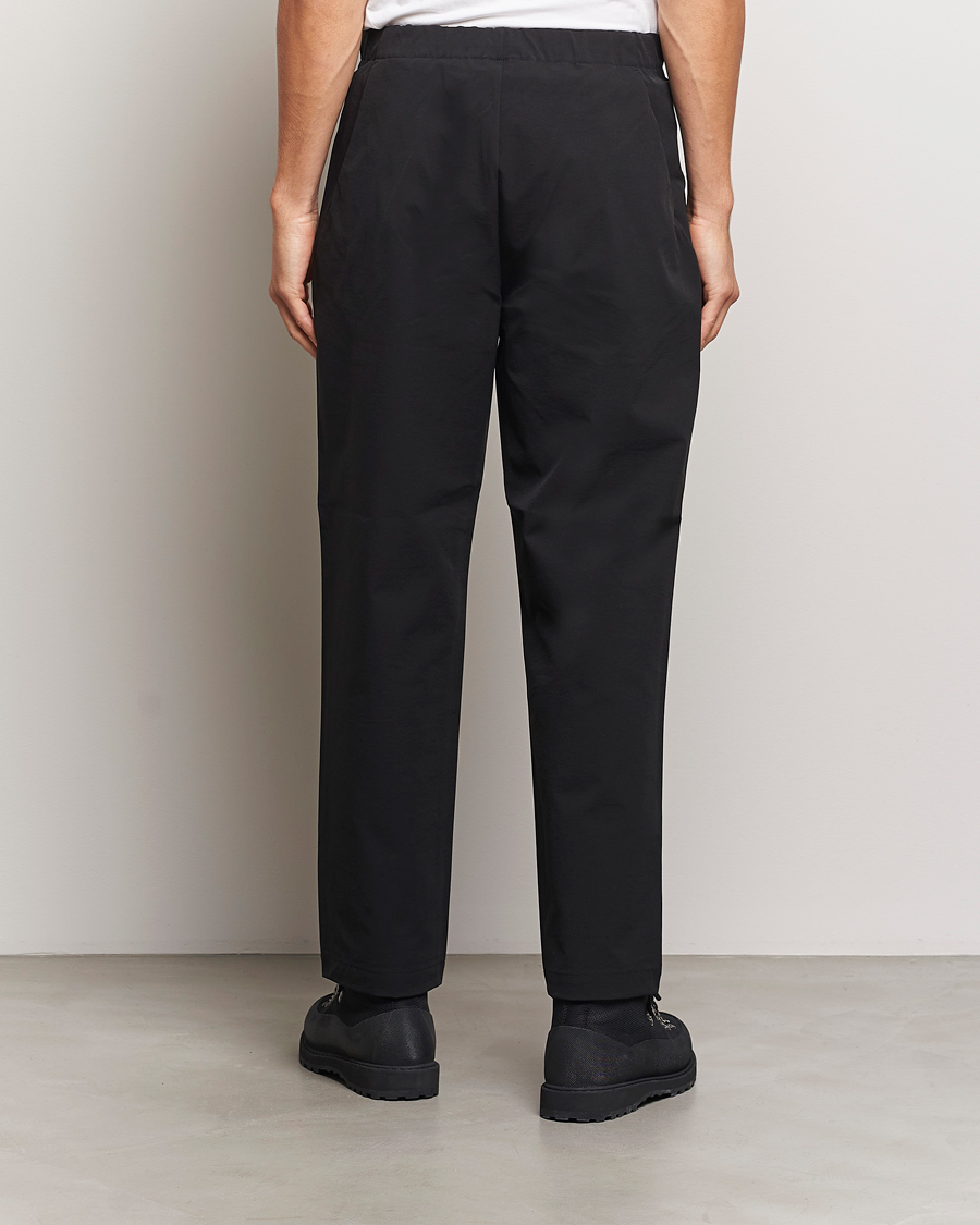 Homme | Pantalons | Goldwin | One Tuck Tapered Stretch Pants Black