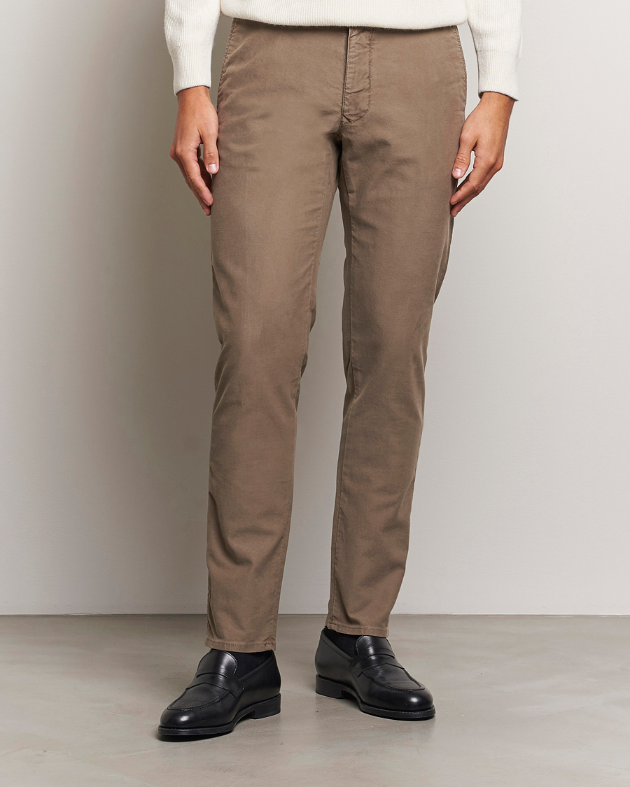 Homme | Pantalons | Incotex | Slim Fit Garment Dyed Slacks Brown