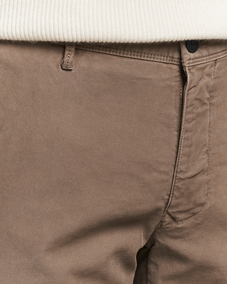Homme | Pantalons | Incotex | Slim Fit Garment Dyed Slacks Brown
