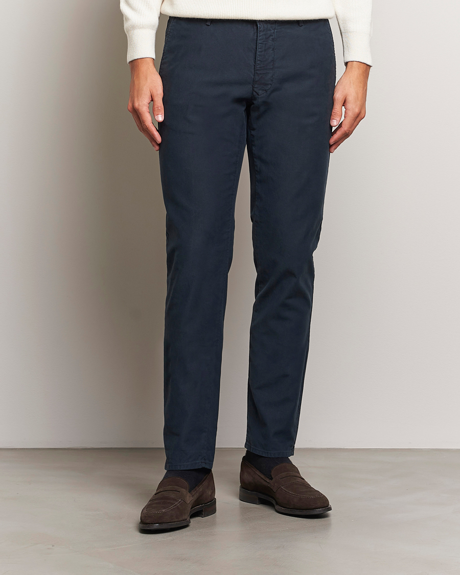 Homme | Pantalons | Incotex | Slim Fit Garment Dyed Slacks Navy