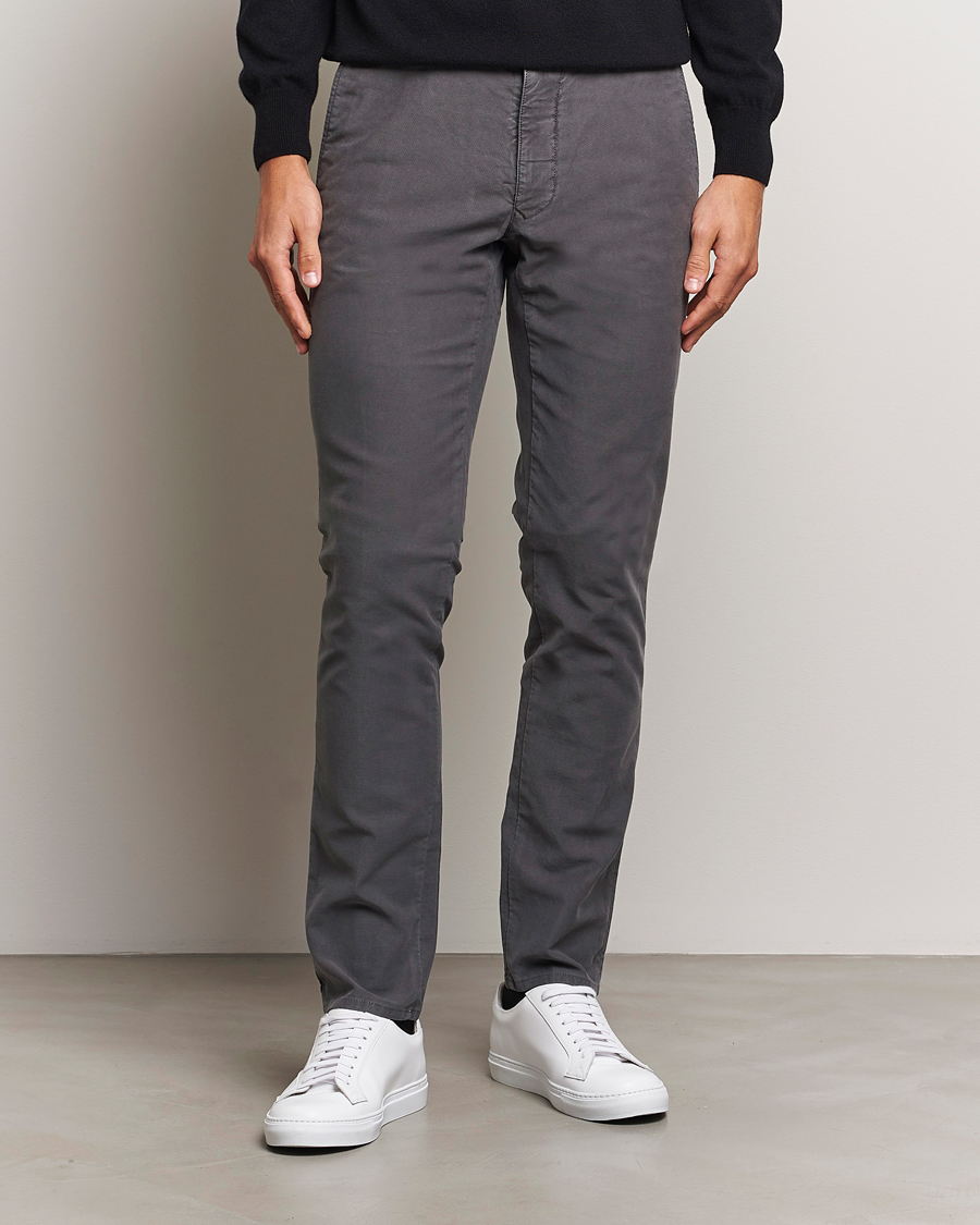 Homme | Pantalons | Incotex | Slim Fit Garment Dyed Slacks Dark Grey
