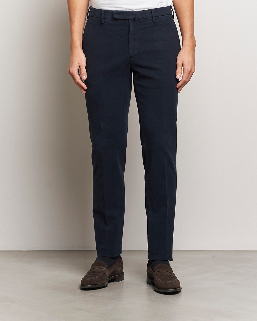 Homme | Pantalons | Incotex | Slim Fit Luxury Moleskine Trousers Navy