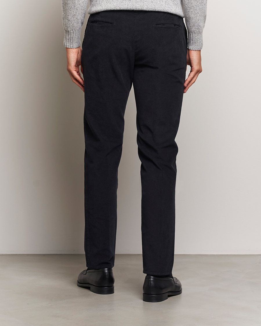 Homme | Pantalons | Incotex | Slim Fit Baby Corduroy Trousers Navy
