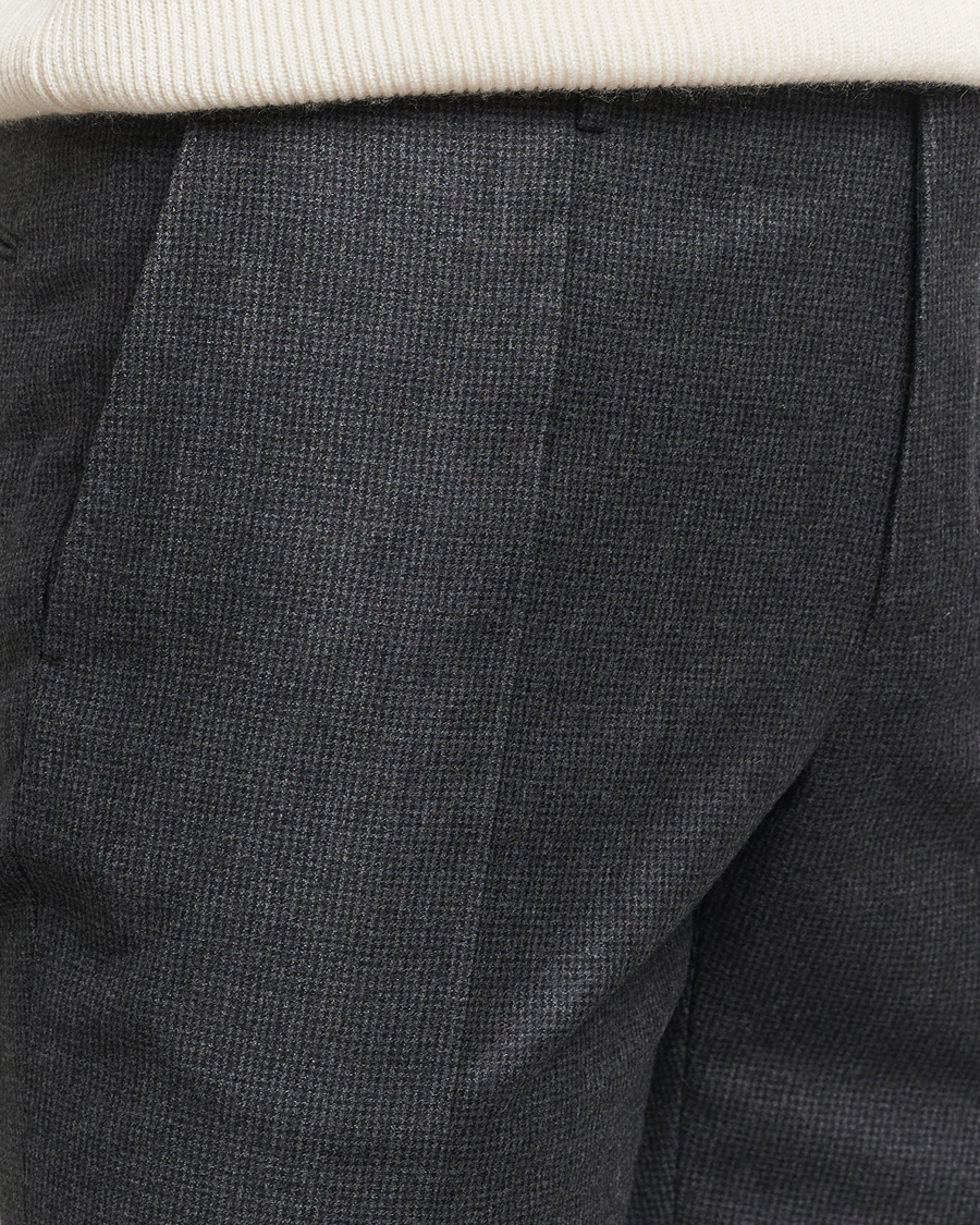 Homme | Pantalons | Incotex | Slim Fit Houndstooth Flannel Trousers Light Grey