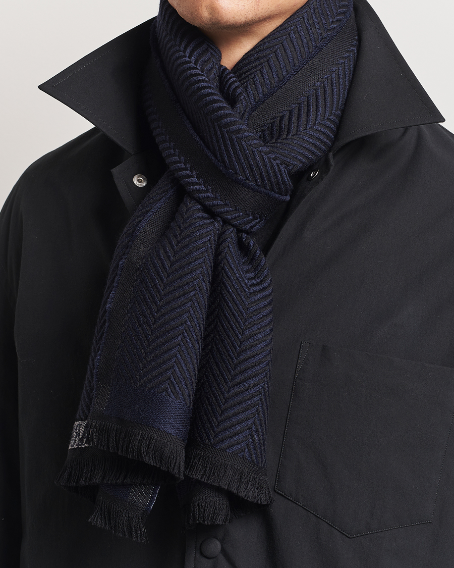 Homme | Giorgio Armani Wool Chevron Scarf Navy | Giorgio Armani | Wool Chevron Scarf Navy