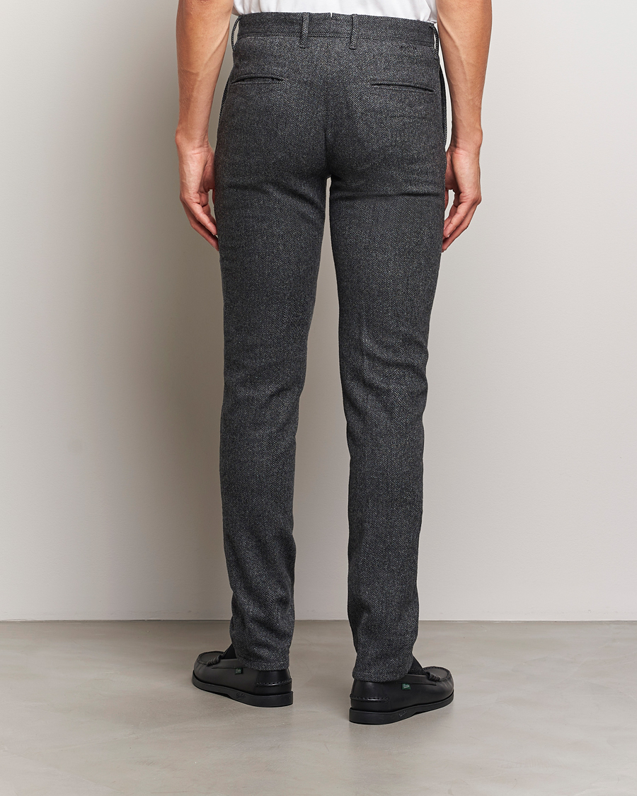 Homme | Pantalons | Incotex | Slim Fit Washed Wool Stretch Slacks Dark Grey