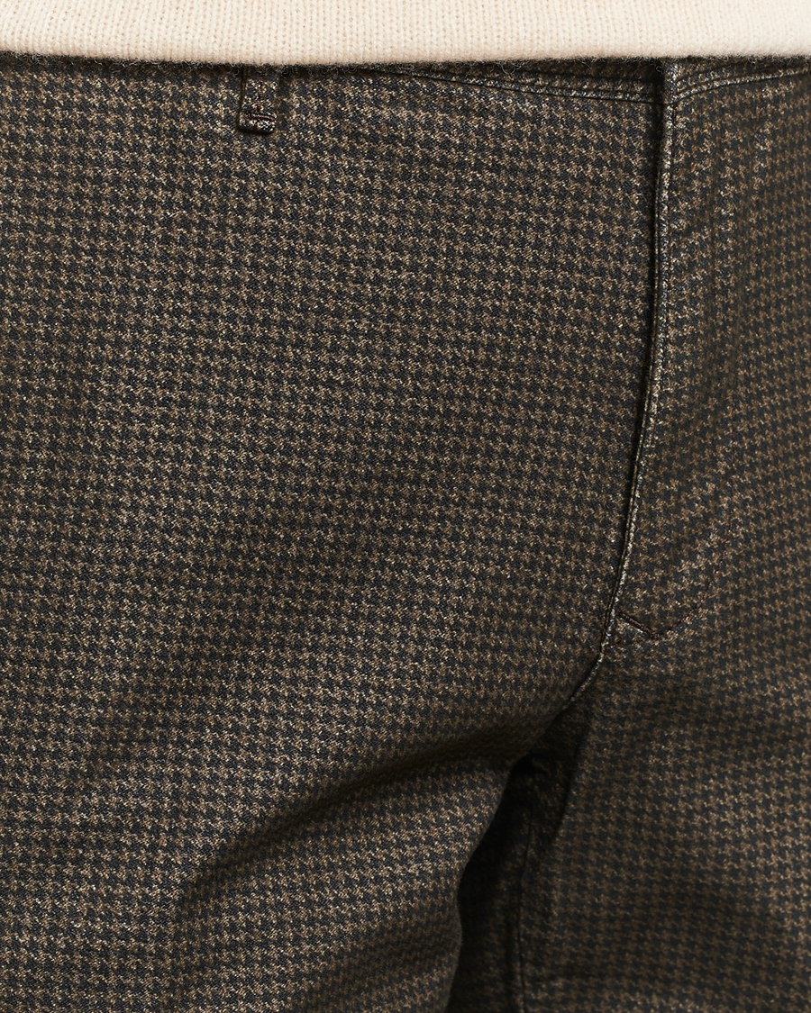 Homme | Pantalons | Incotex | Slim Fit Houndstooth Stretch Slacks Dark Brown