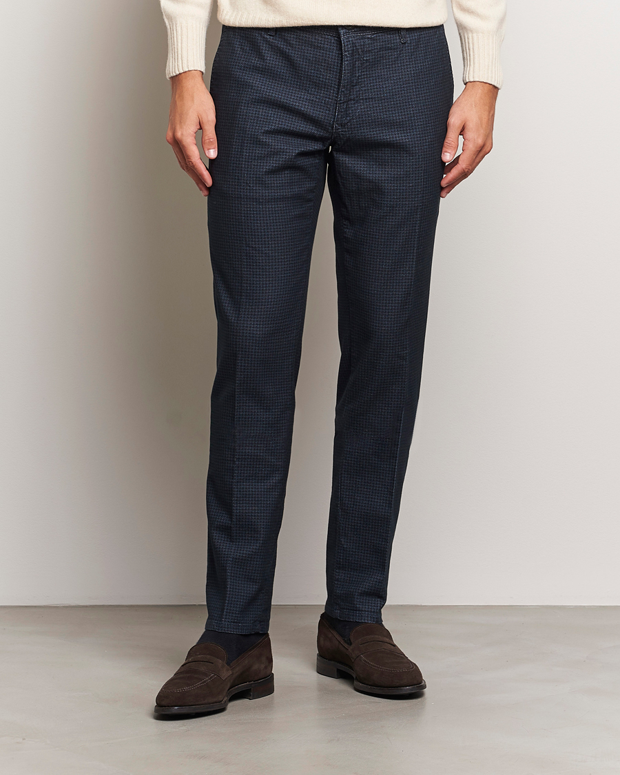 Homme | Pantalons | Incotex | Slim Fit Houndstooth Stretch Slacks Navy