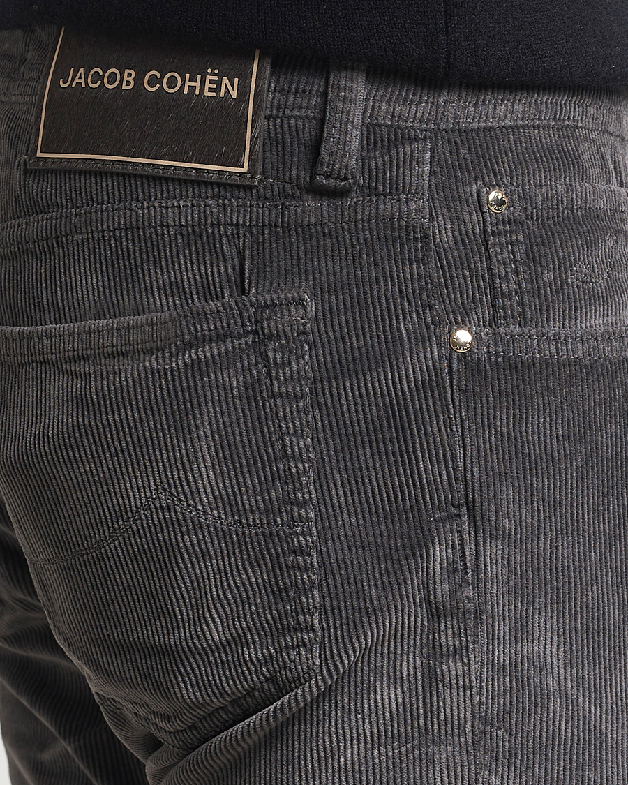 Homme | Pantalons | Jacob Cohën | Bard 5-Pocket Medium Corduroy Trousers Grey