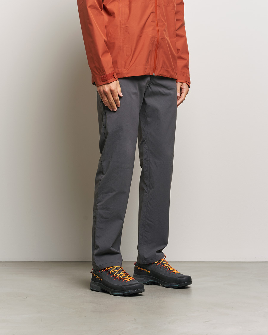 Homme | Chaussures de trail | La Sportiva | TX4 Evo Hiking Shoes Carbon/Papaya