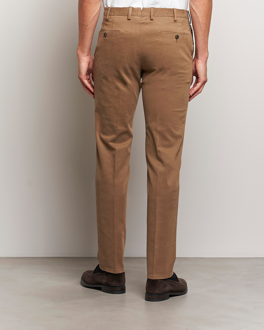 Homme | Pantalons | PT01 | Slim Fit Pleated Cotton Trousers Brown
