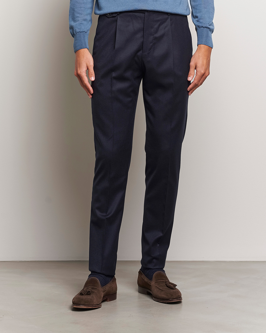 Homme | Pantalons | PT01 | Slim Fit Pleated Flannel Trousers Navy