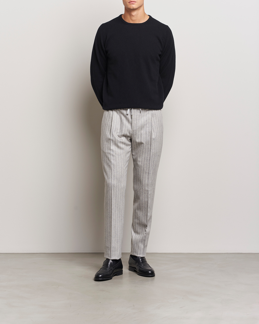 Homme | Pantalons | PT01 | Slim Fit Wool/Cashmere Drawstring Trousers Light Grey