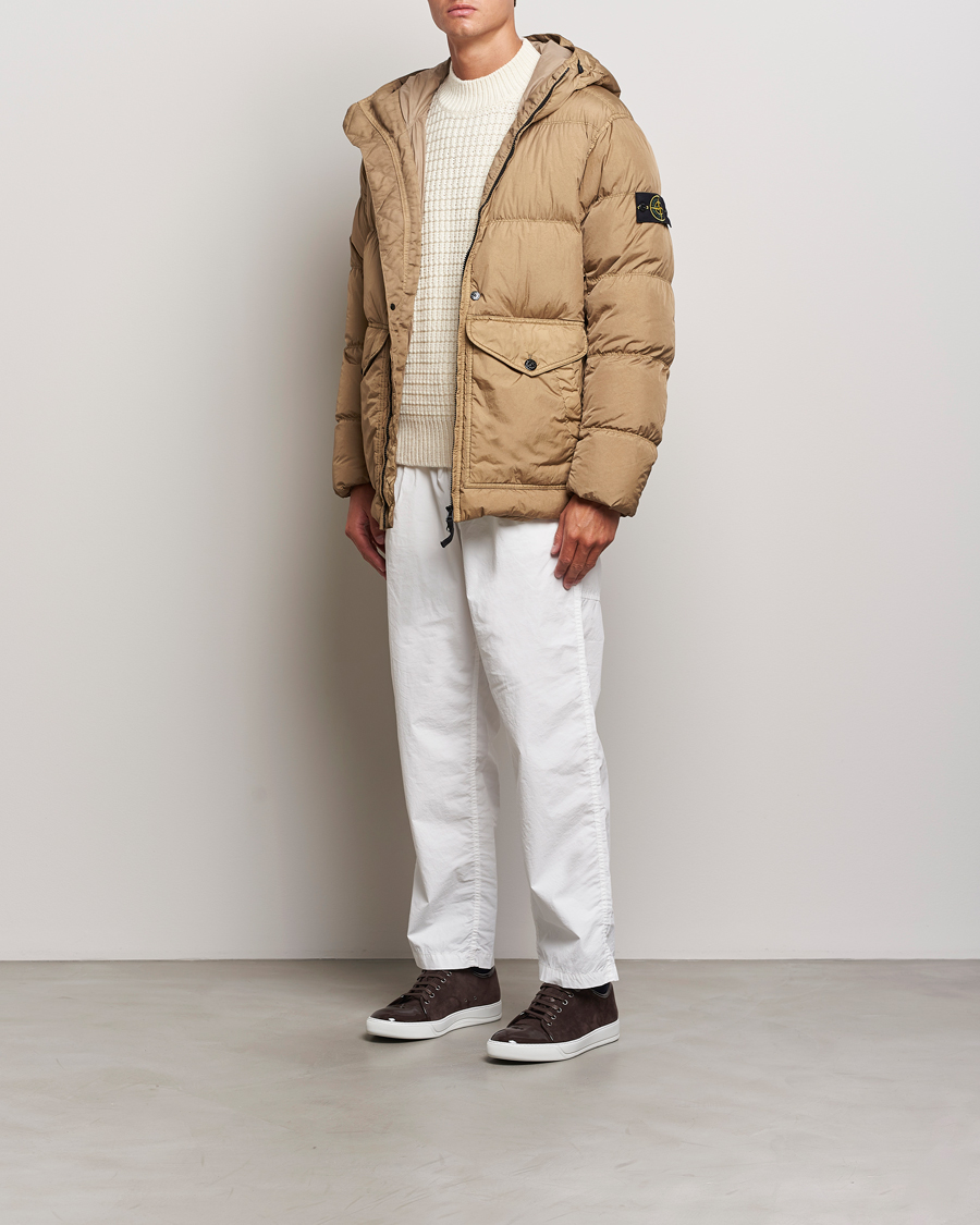 Homme | Manteaux Et Vestes | Stone Island | Garment Dyed Recycled Nylon Down Hooded Jacket Biscuit