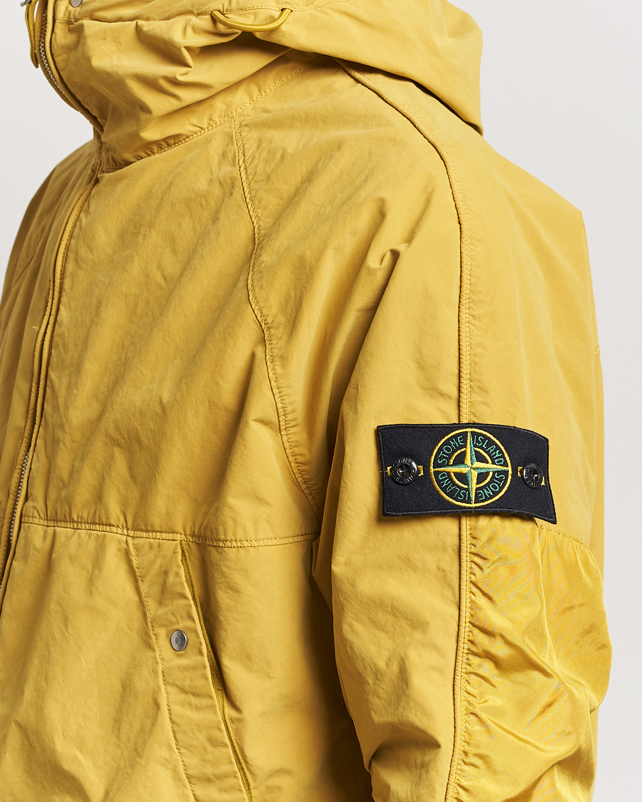 Homme | Manteaux Et Vestes | Stone Island | Hooded Lightweight Tela Jacket Mustard