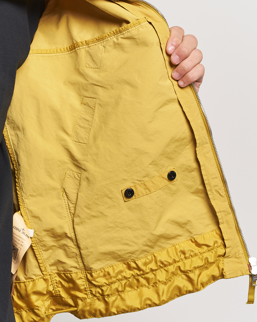 Homme | Manteaux Et Vestes | Stone Island | Hooded Lightweight Tela Jacket Mustard