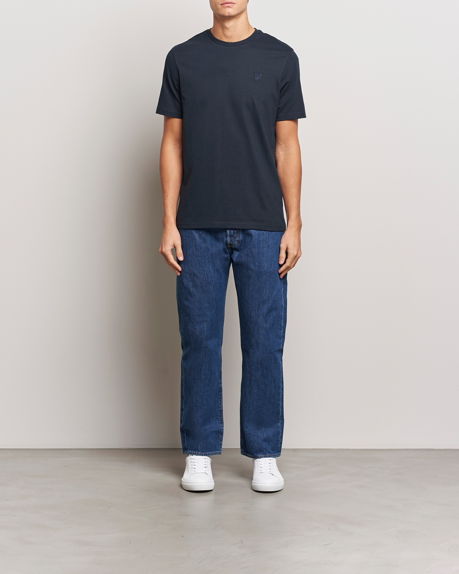 Homme | T-shirts | Lyle & Scott | Tonal Eagle Crew Neck T-Shirt Dark Navy