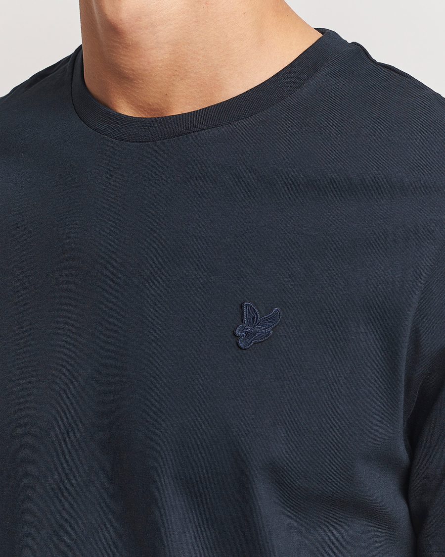 Homme | T-shirts | Lyle & Scott | Tonal Eagle Crew Neck T-Shirt Dark Navy