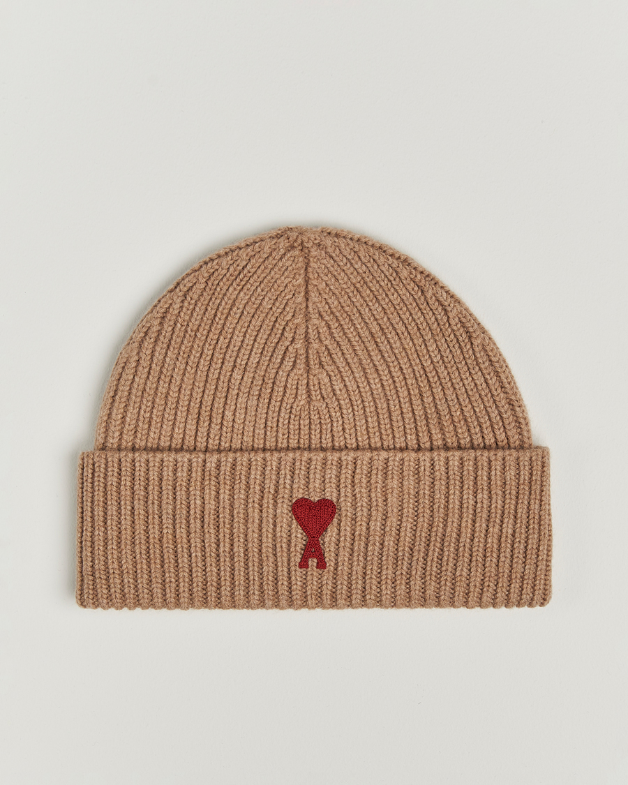 Homme | AMI Heart Logo Beanie Camel | AMI | Heart Logo Beanie Camel