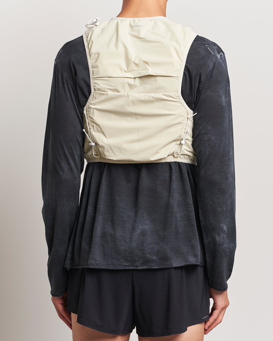 Homme | Satisfy Justice Cordura Hydration Vest Mineral Off White | Satisfy | Justice Cordura Hydration Vest Mineral Off White