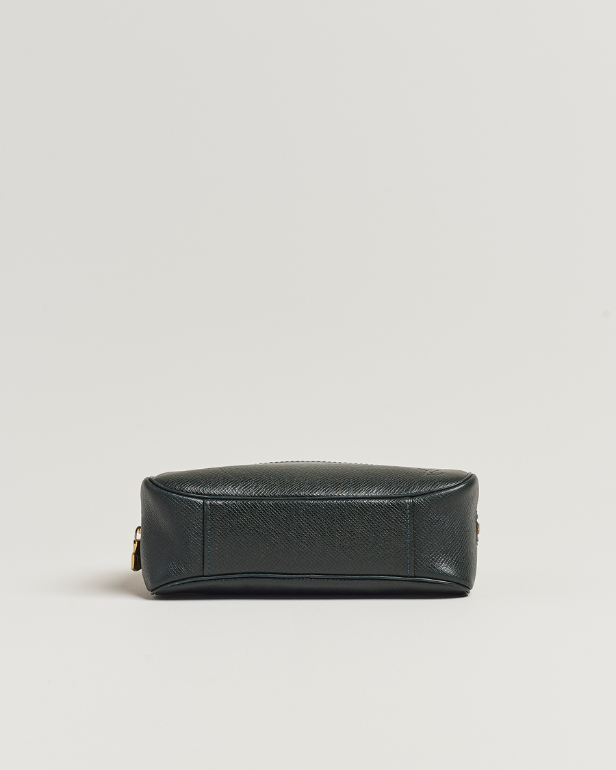 Homme | Louis Vuitton Pre-Owned Pochette Accessoir Washbag Green | Louis Vuitton Pre-Owned | Pochette Accessoir Washbag Green