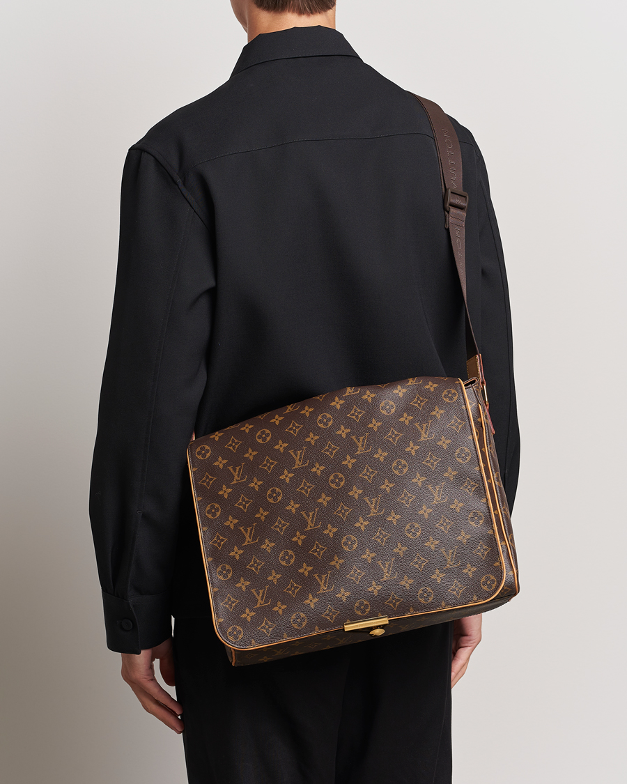 Homme | Louis Vuitton Pre-Owned Abbesses Messenger Bag Monogram | Louis Vuitton Pre-Owned | Abbesses Messenger Bag Monogram