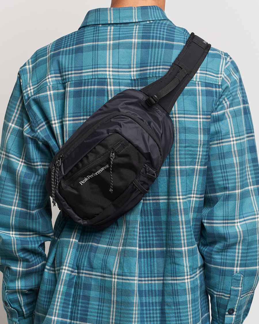Homme | Peak Performance Outdoor Slingbag Black | Peak Performance | Outdoor Slingbag Black