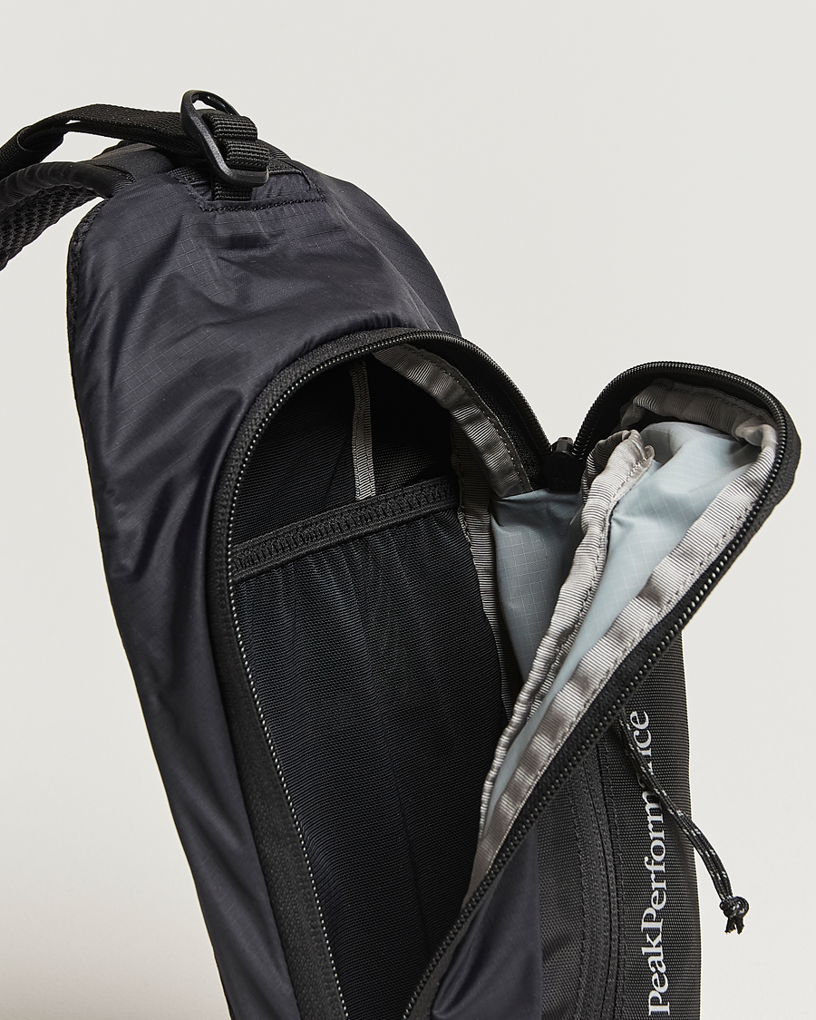 Homme | Peak Performance Outdoor Slingbag Black | Peak Performance | Outdoor Slingbag Black
