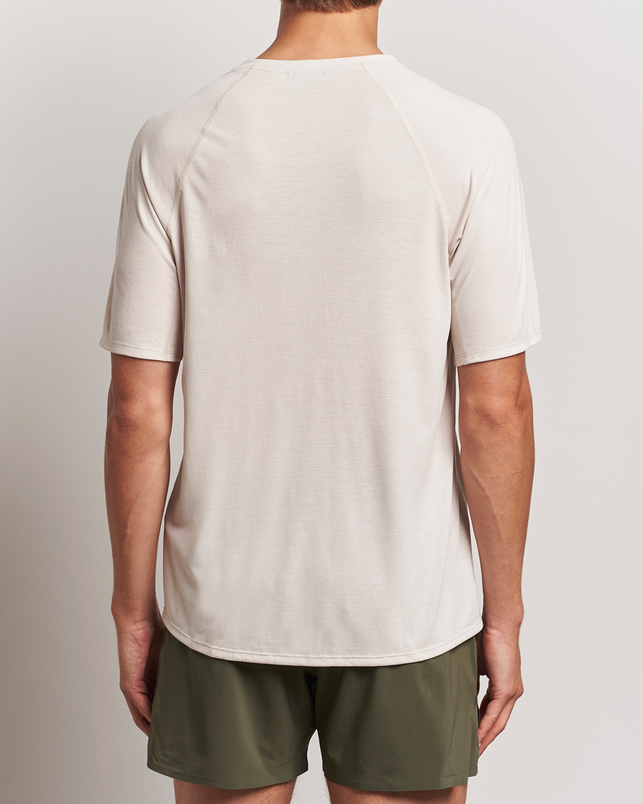 Homme | T-shirts | Patagonia | Short Sleeve Cap Cool Trail Graphic Shirt Pumice