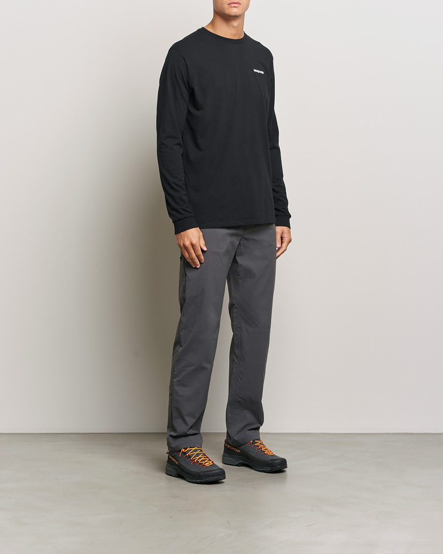 Homme | T-shirts | Patagonia | P-6 Logo Responsibili LS T-Shirt Black