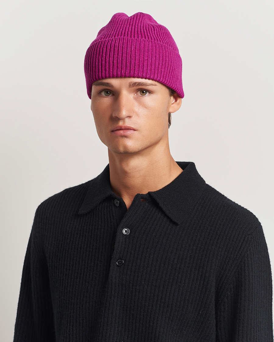 Homme | Colorful Standard Merino Wool Beanie Magenta Blaze | Colorful Standard | Merino Wool Beanie Magenta Blaze