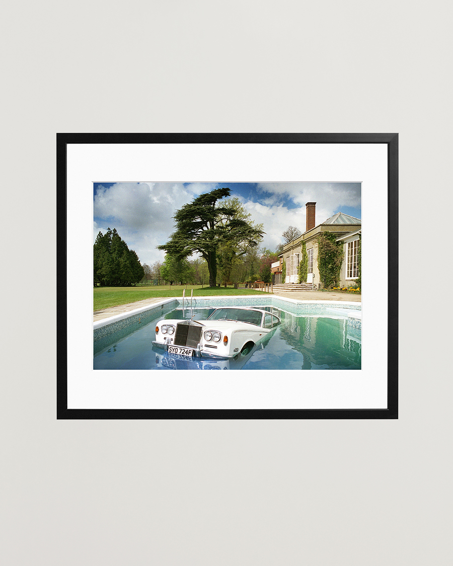 Homme | Affiches | Sonic Editions | Framed Rolls in the Pool
