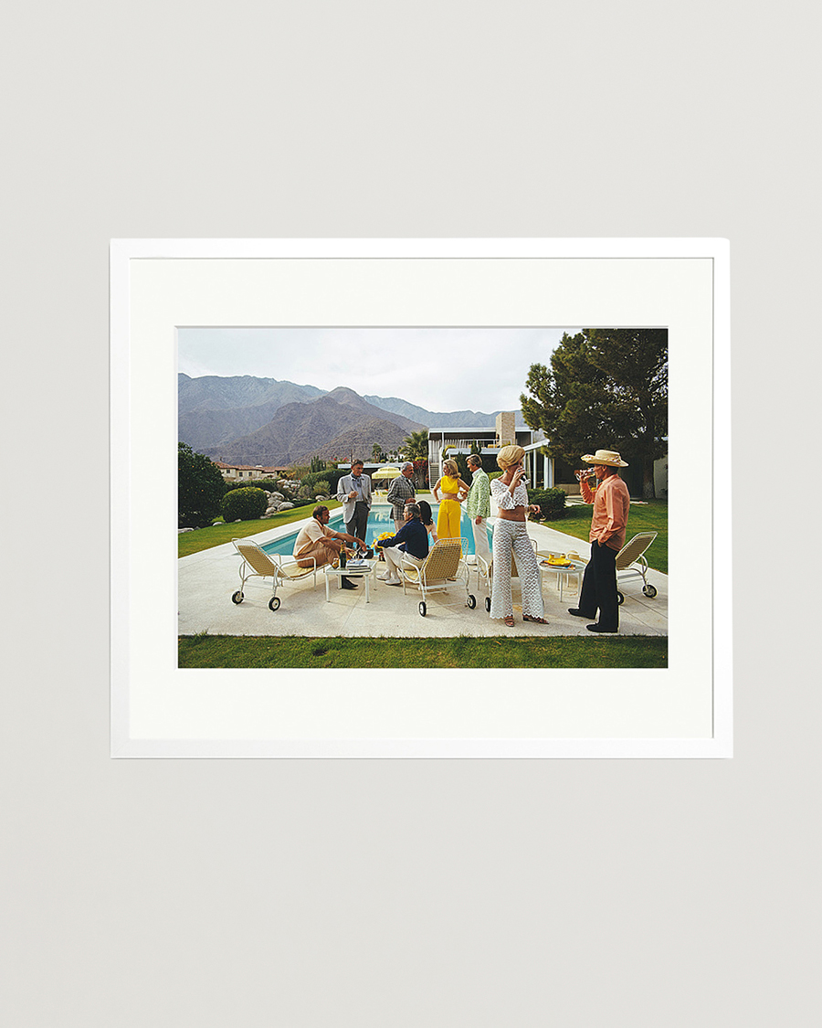 Homme | Affiches | Sonic Editions | Framed Slim Aarons Desert House Party