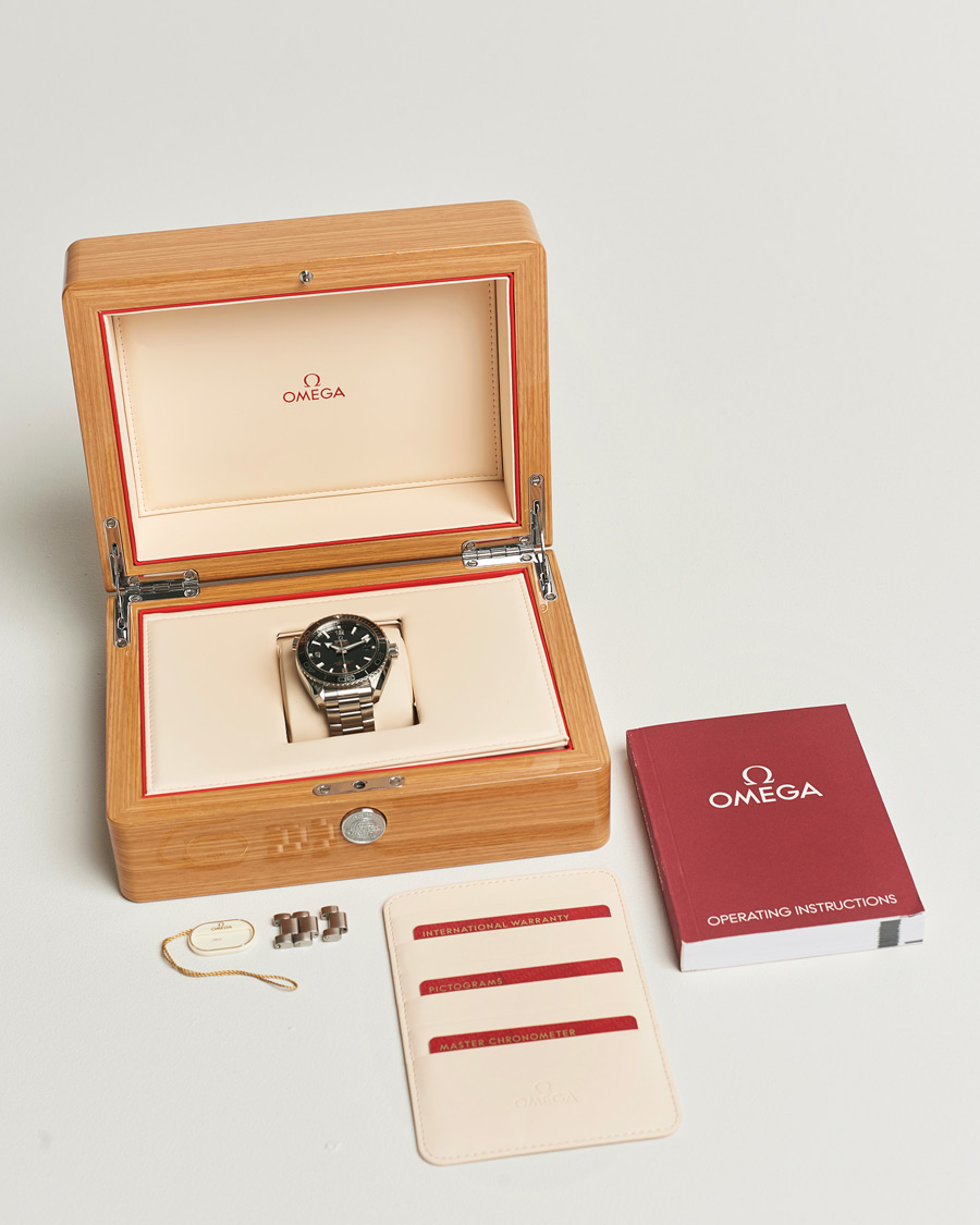 Homme | Omega Pre-Owned Seamaster Planet Ocean Silver | Omega Pre-Owned | Seamaster Planet Ocean Silver