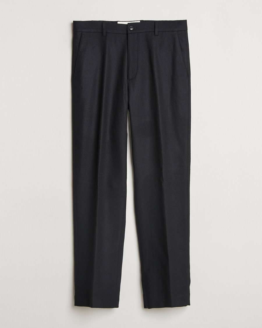 Homme | Pantalons | A Day's March | Gairloch Relaxed Wool Trousers Black