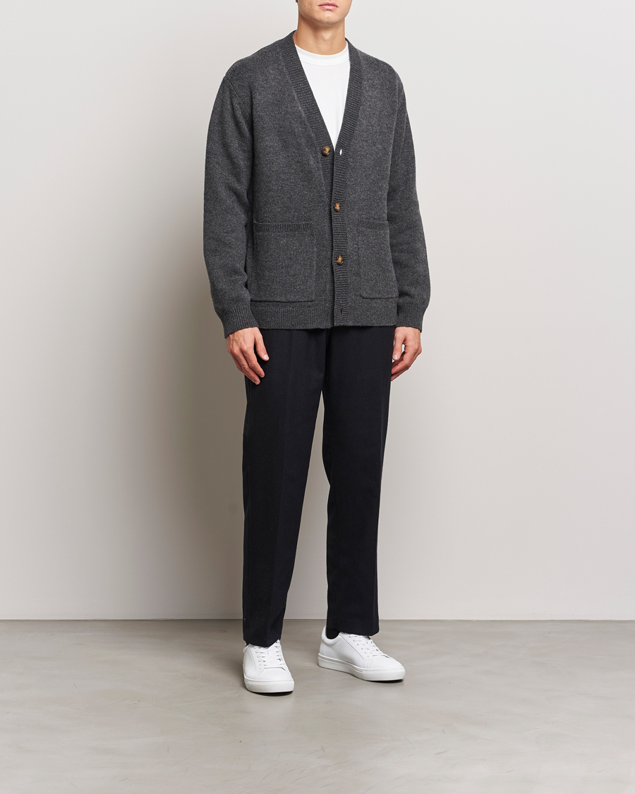 Homme | Pantalons | A Day's March | Gairloch Relaxed Wool Trousers Black