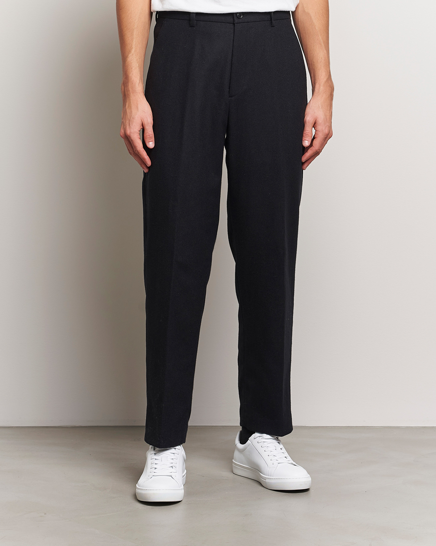 Homme | Pantalons | A Day's March | Gairloch Relaxed Wool Trousers Black