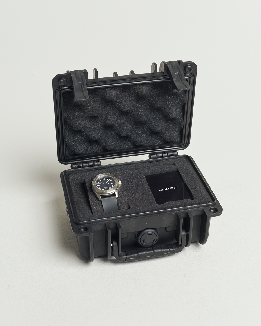 Homme | UNIMATIC Modello Quattro GMT Limited Watch Black | UNIMATIC | Modello Quattro GMT Limited Watch Black