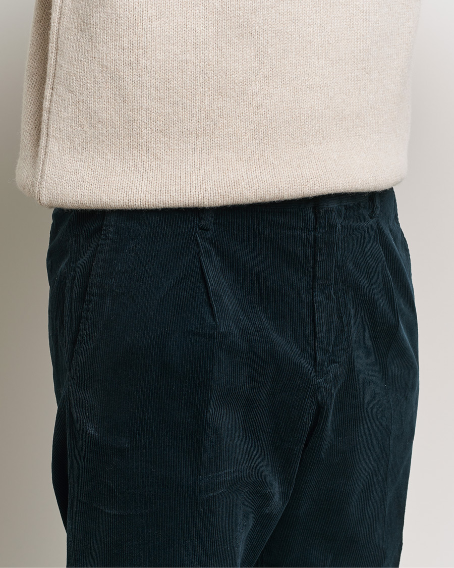 Homme | Pantalons | NN07 | Bill Pleated Corduroy Pants Navy Blue