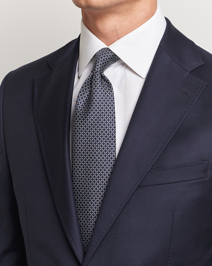 Homme | E. Marinella 3-Fold Printed Silk Tie Navy/White | E. Marinella | 3-Fold Printed Silk Tie Navy/White