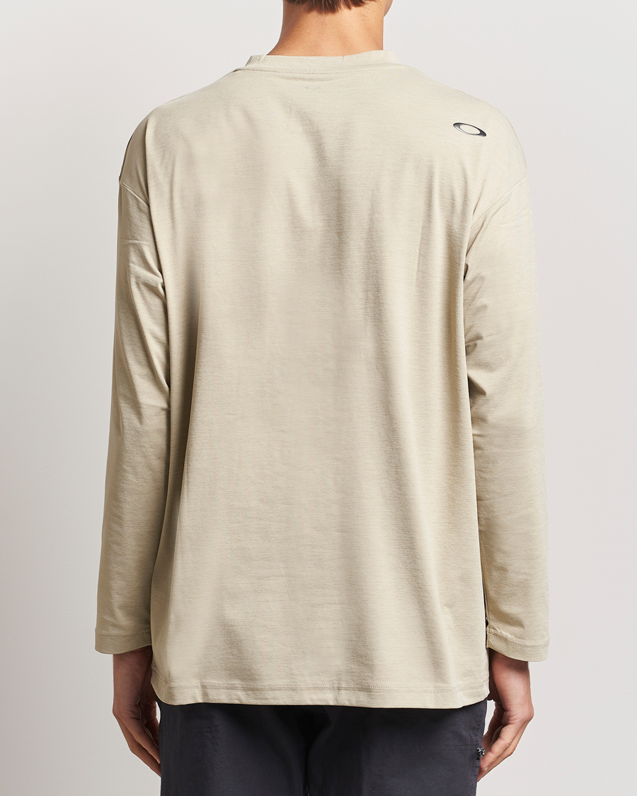 Homme | T-shirts | Oakley | FGL Scratch Long Sleeve T-Shirt Desert Sand