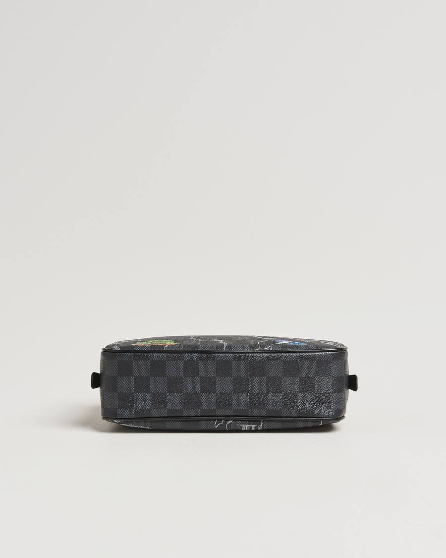 Homme | Louis Vuitton Pre-Owned Renaissance Trousse Toilette Bag | Louis Vuitton Pre-Owned | Renaissance Trousse Toilette Bag