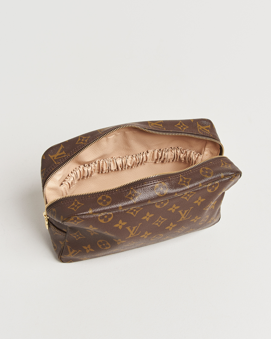 Homme | Louis Vuitton Pre-Owned Trousse Toilette 28 Bag Monogram  | Louis Vuitton Pre-Owned | Trousse Toilette 28 Bag Monogram 