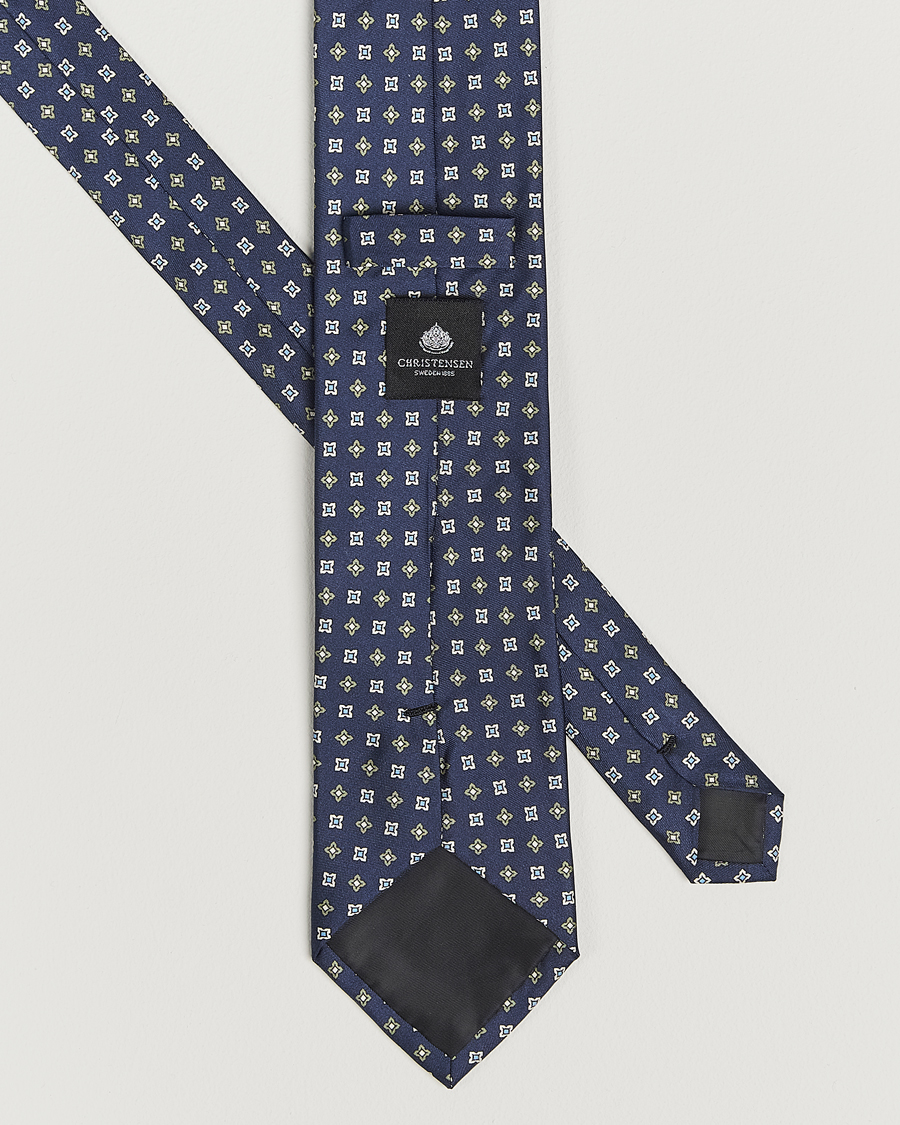 Homme | Amanda Christensen Box Set Printed Silk 8cm Tie With Pocket Square Navy | Amanda Christensen | Box Set Printed Silk 8cm Tie With Pocket Square Navy